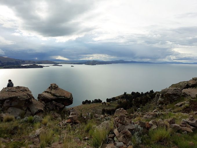 What a beautiful view over Lake Titicaca!